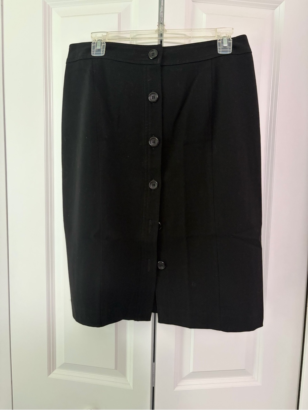 Briggs New York Black Button-Front Pencil Skirt